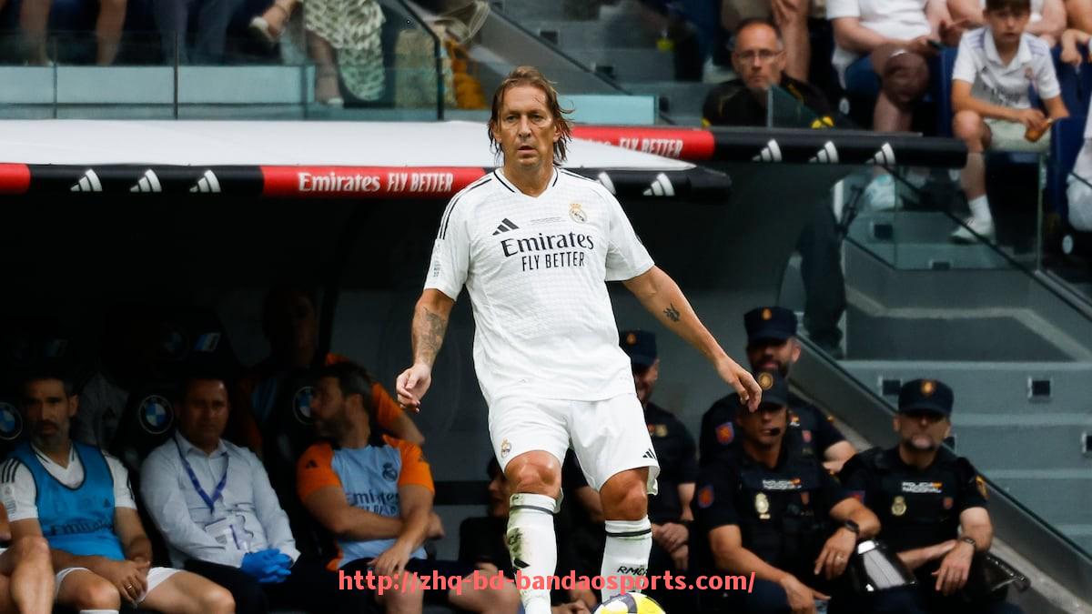 半岛体育-打乱德甲格局的“黑马”球队名单汇总,谁曾搅动传统强队?