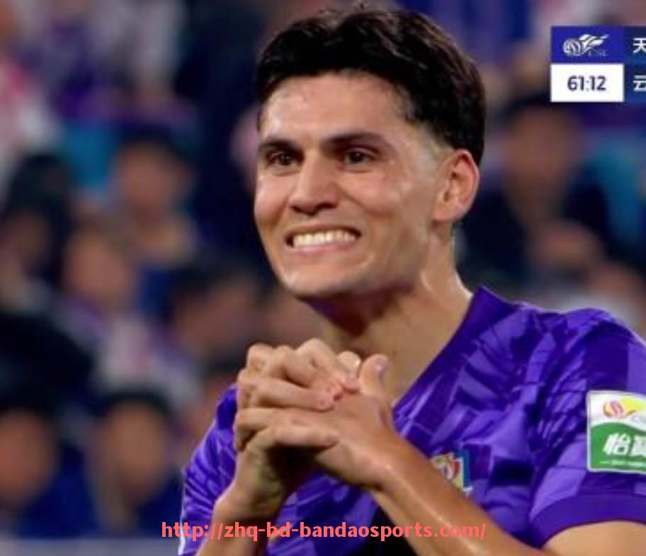 半岛体育-英超球队拉练:赛季前训练与备战计划分析