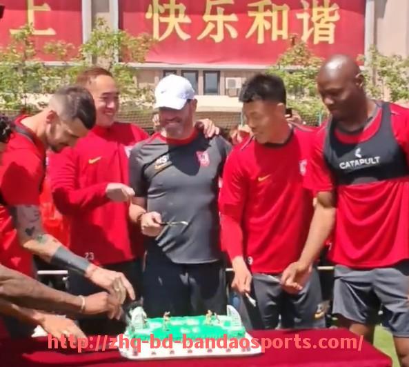 半岛体育-法甲赛季关键球员表现数据与战术贡献详解