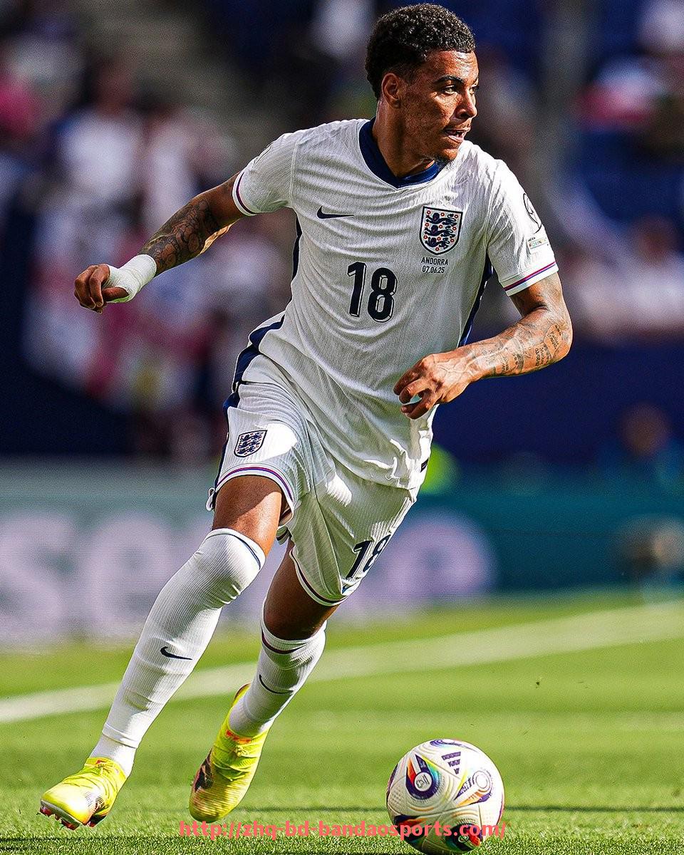 半岛体育-2019赛季利物浦英超球衣设计与发售时间